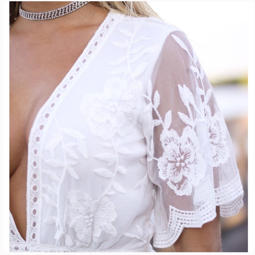 Deep-V Maxi Romper-White - Picture 7 of 8